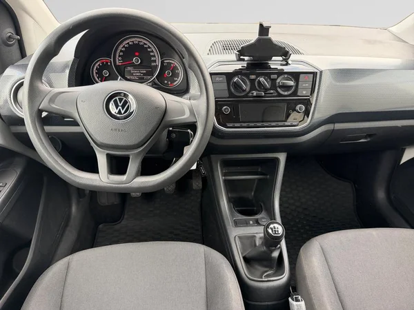 VOLKSWAGEN Up! (2021) — foto 14 van 17