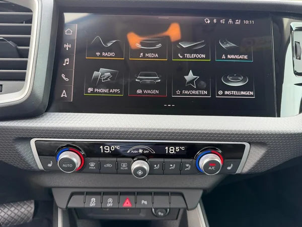 AUDI A1 Allstreet (2025) — foto 6 van 37
