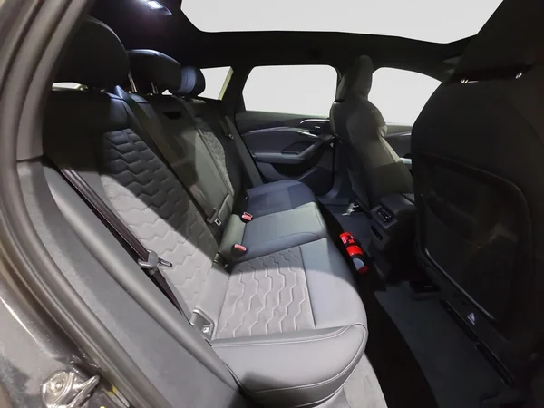 AUDI A6 Avant e-tron (2025) — foto 7 van 25