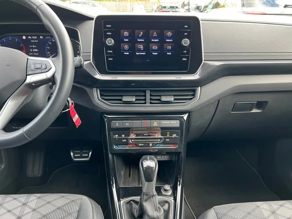 VOLKSWAGEN T-Cross (2025) — foto 4 van 24