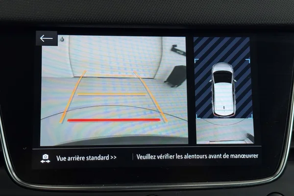Opel Crossland (2022) — foto 10 van 24