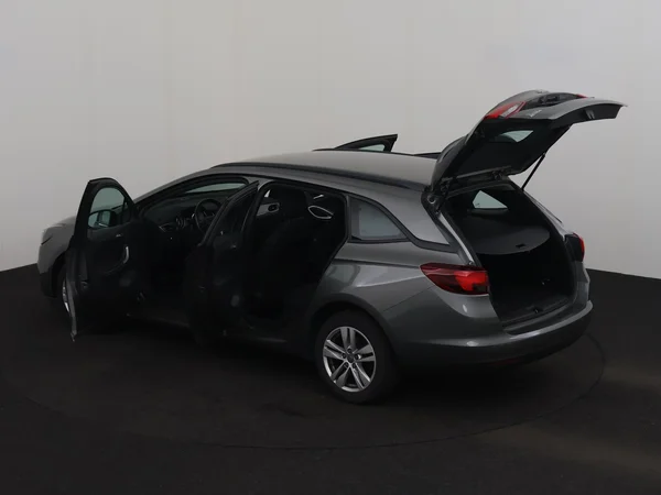 OPEL Astra (2021) — foto 26 van 27