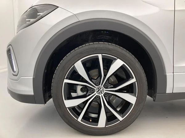 VOLKSWAGEN T-Cross (2025) — foto 28 van 36