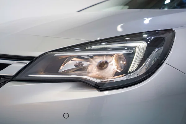 Opel Astra (2019) — foto 53 van 53