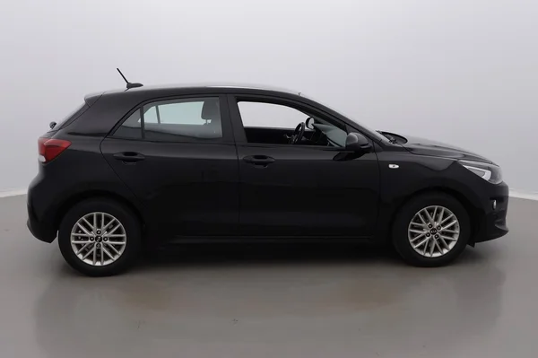 Kia Rio (2021) — foto 33 van 36