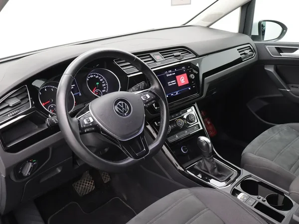 Volkswagen Touran (2022) — foto 26 van 29