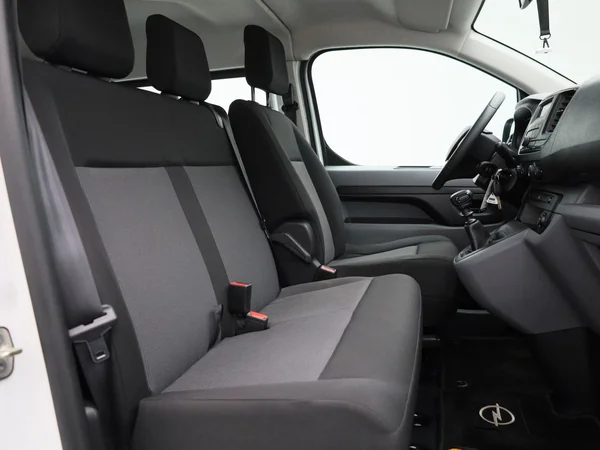 Opel Zafira Life (2020) — foto 24 van 34