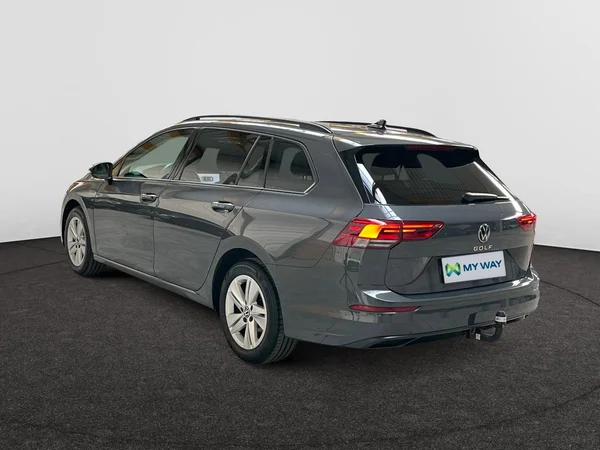VOLKSWAGEN Golf VIII SW (2022) — foto 12 van 15