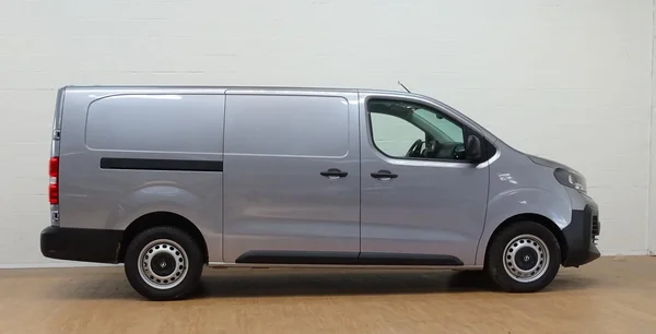 Opel Vivaro (2025) — foto 12 van 24