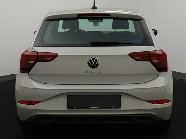 VOLKSWAGEN Polo (2024) — foto 18 van 27