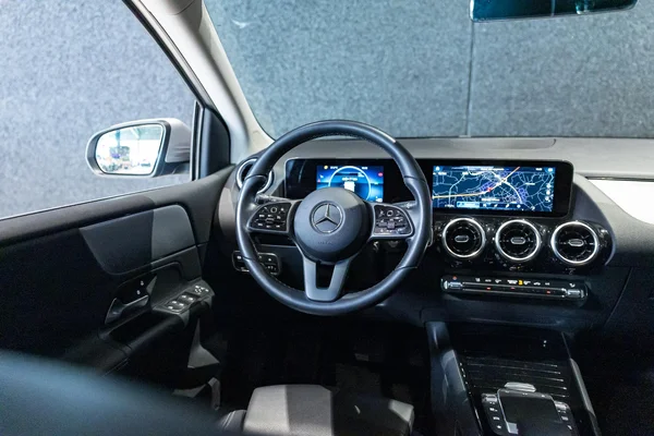 Mercedes-Benz B-Klasse (2022) — foto 6 van 31