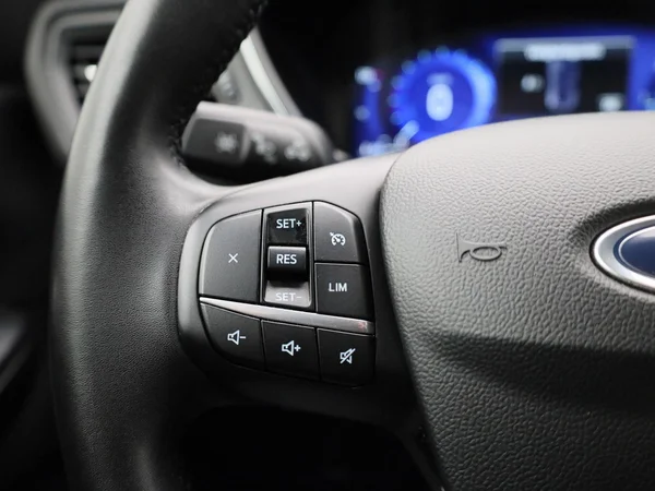 Ford Kuga (2022) — foto 15 van 30