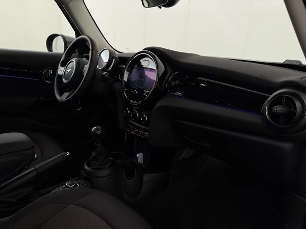 MINI Cooper (2021) — foto 3 van 29