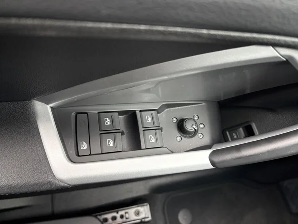 AUDI Q3 Sportback (2024) — foto 6 van 21