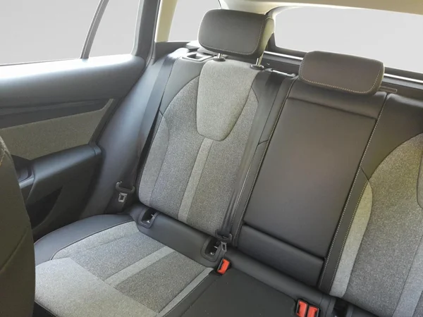 SKODA Octavia Combi (2025) — foto 5 van 23