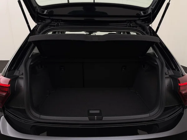VOLKSWAGEN Polo (2022) — foto 8 van 27