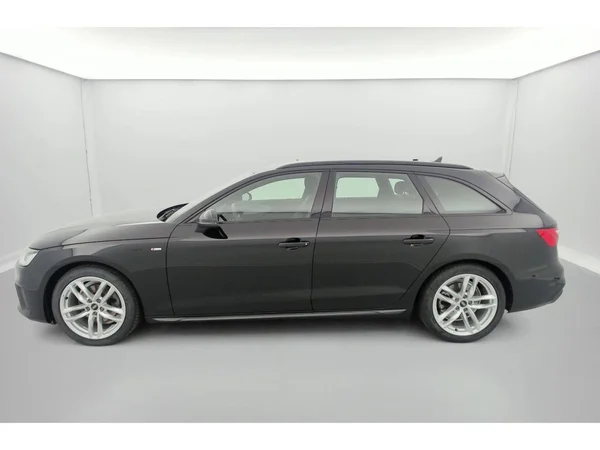 AUDI A4 Avant (2023) — foto 21 van 36