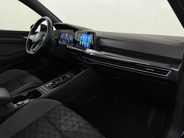 VOLKSWAGEN Golf Variant (2022) — foto 3 van 33