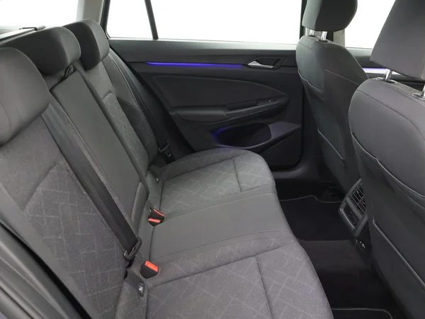 VOLKSWAGEN Golf VIII SW (2024) — foto 18 van 22