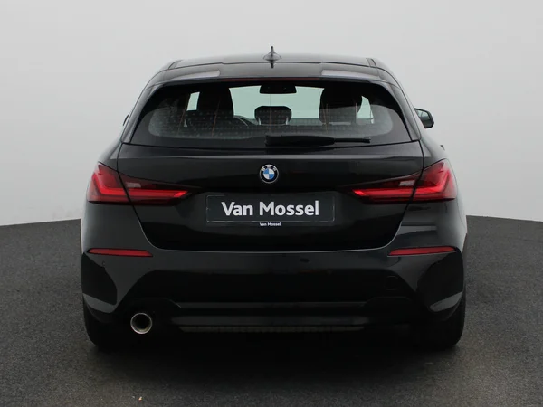 BMW 1 Reeks (2022) — foto 35 van 39