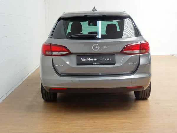 Opel Astra (2017) — foto 20 van 20