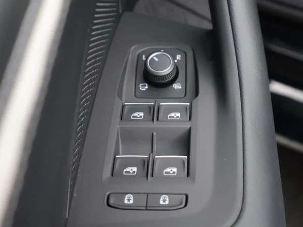 VOLKSWAGEN Passat SW (2026) — foto 14 van 24