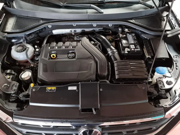VOLKSWAGEN T-Roc (2022) — foto 15 van 23