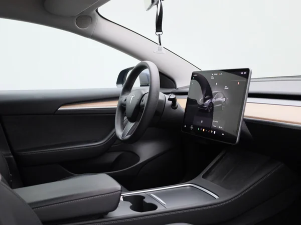 Tesla Model 3 (2022) — foto 30 van 47