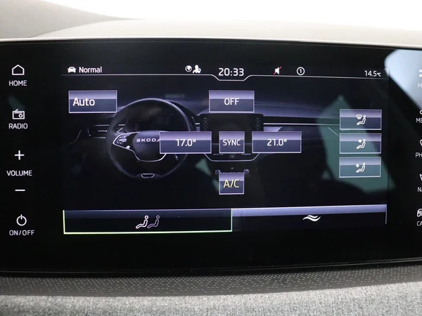SKODA Kamiq (2025) — foto 10 van 19