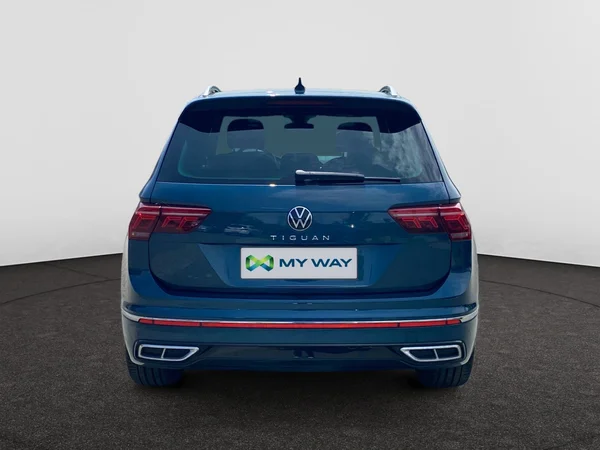 VOLKSWAGEN Tiguan (2023) — foto 14 van 19