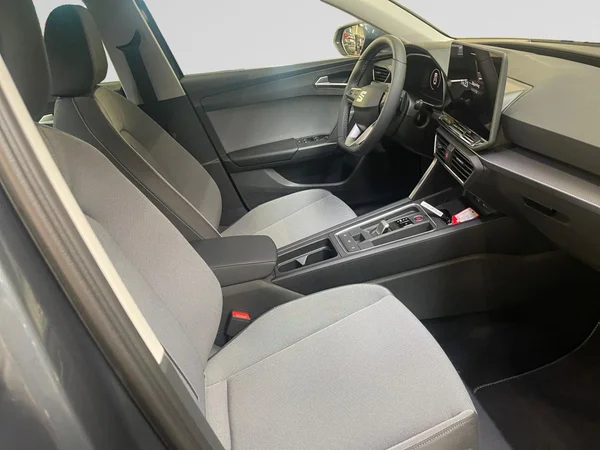 SEAT Leon ST (2025) — foto 8 van 24