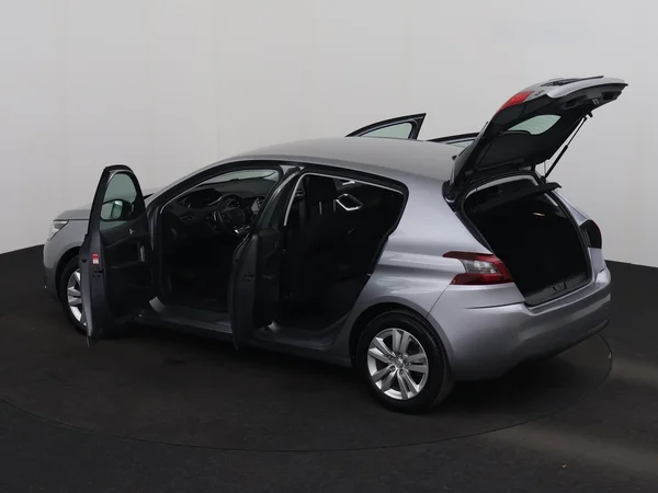 PEUGEOT 308 (2021) — foto 26 van 27