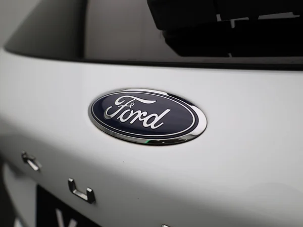Ford Kuga (2024) — foto 22 van 39