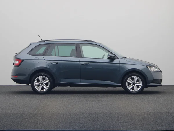 SKODA Fabia Combi (2021) — foto 17 van 20