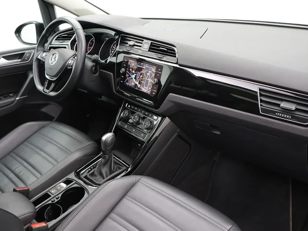Volkswagen Touran (2021) — foto 22 van 28