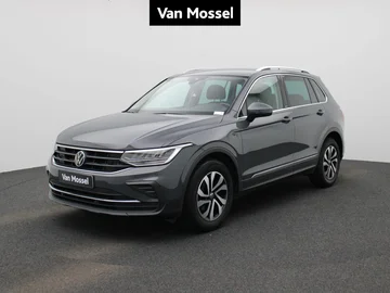 Volkswagen Tiguan (2022)