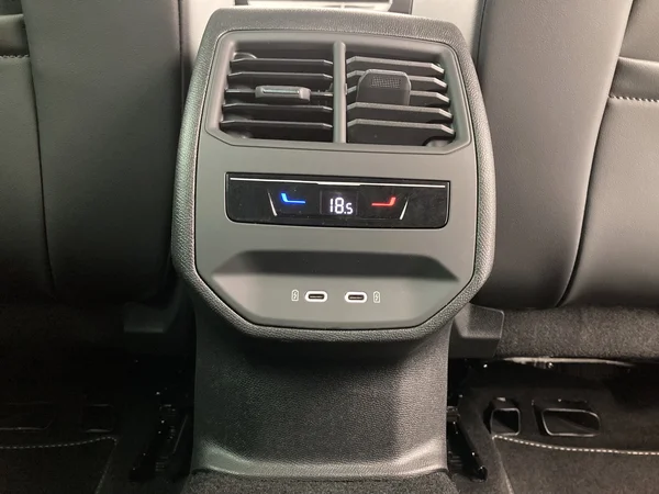 SEAT Leon ST (2024) — foto 5 van 36