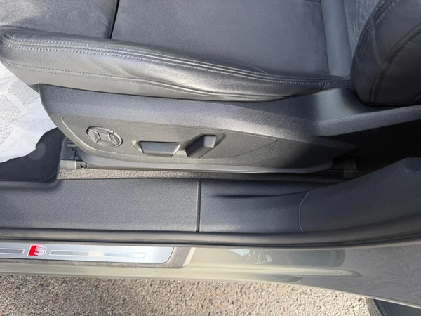 AUDI Q3 Sportback (2023) — foto 8 van 22