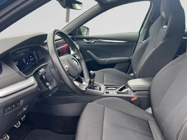 SKODA Octavia (2021) — foto 14 van 18