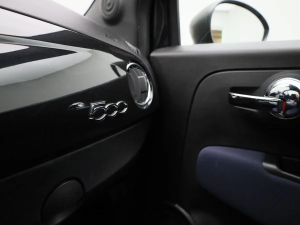 Fiat 500 (2021) — foto 14 van 33