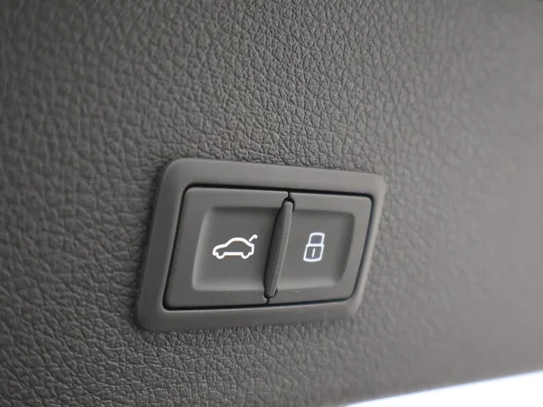 Audi e-tron (2021) — foto 17 van 27