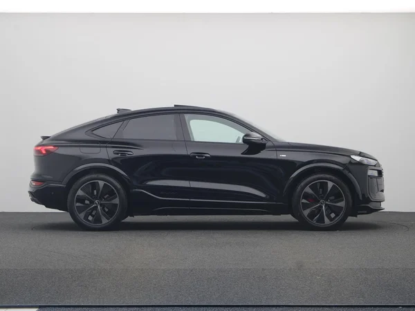 AUDI Q6 Sportback e-tron (2026) — foto 26 van 28