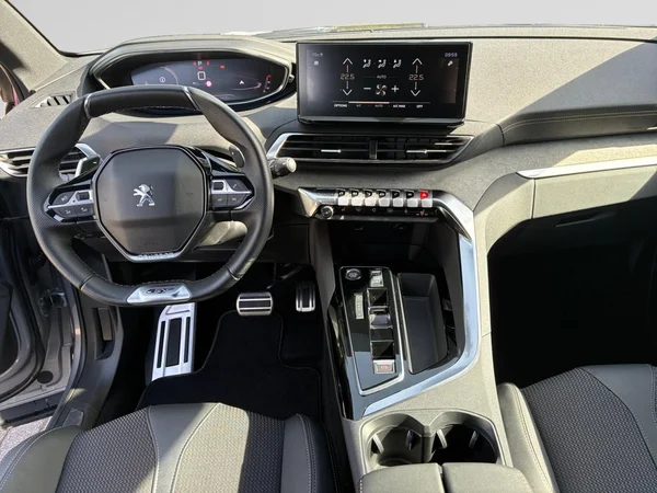 PEUGEOT 3008 (2023) — foto 2 van 24