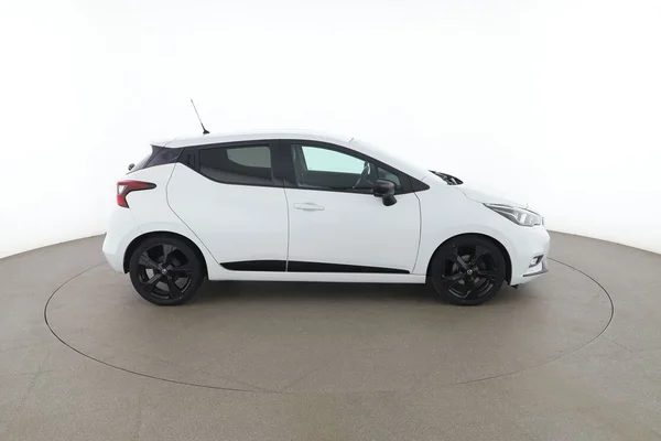 Nissan Micra (2020) — foto 13 van 16