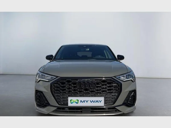 Audi Q3 Sportback (2022) — foto 23 van 29