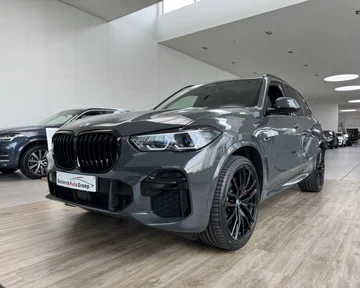 BMW X5 7a51df71-c64d-4d6e-82a0-4337c2c6fec3