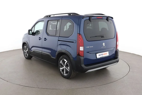 Peugeot Rifter (2022) — foto 10 van 16