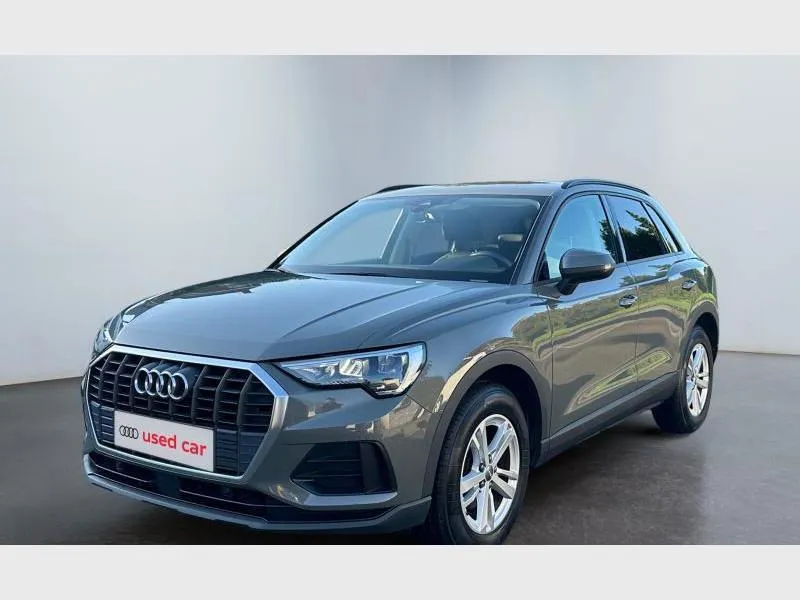 Audi Q3 1122_12813_2020
