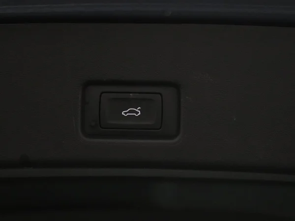 AUDI Q4 Sportback e-tron (2022) — foto 4 van 25