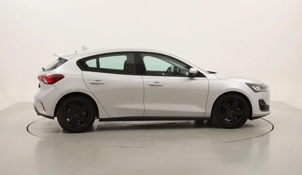 Ford Focus (2022) — foto 22 van 25
